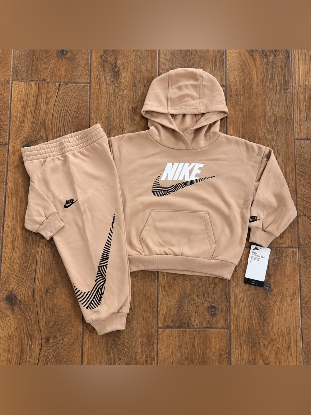 Nike 2pc Set Hooded Sweatshirt & Jogger Pants Boys 4 Hemp Tan W/Black Logo